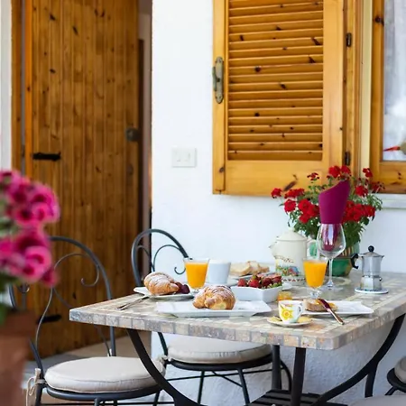 Hibiscusuno Apartmanhotel Tropea