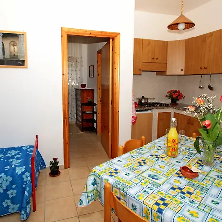 Hibiscusuno Apartmanhotel Tropea