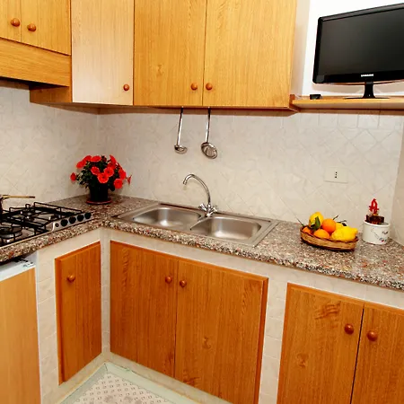 Hibiscusuno Apartmanhotel Tropea