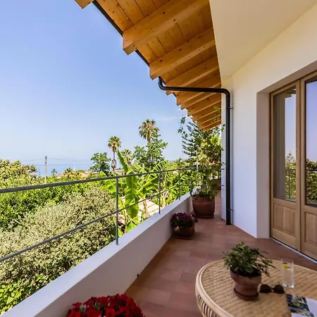 Aparthotel Hibiscusuno Tropea