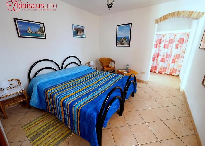 Hibiscusuno Aparthotel Tropea